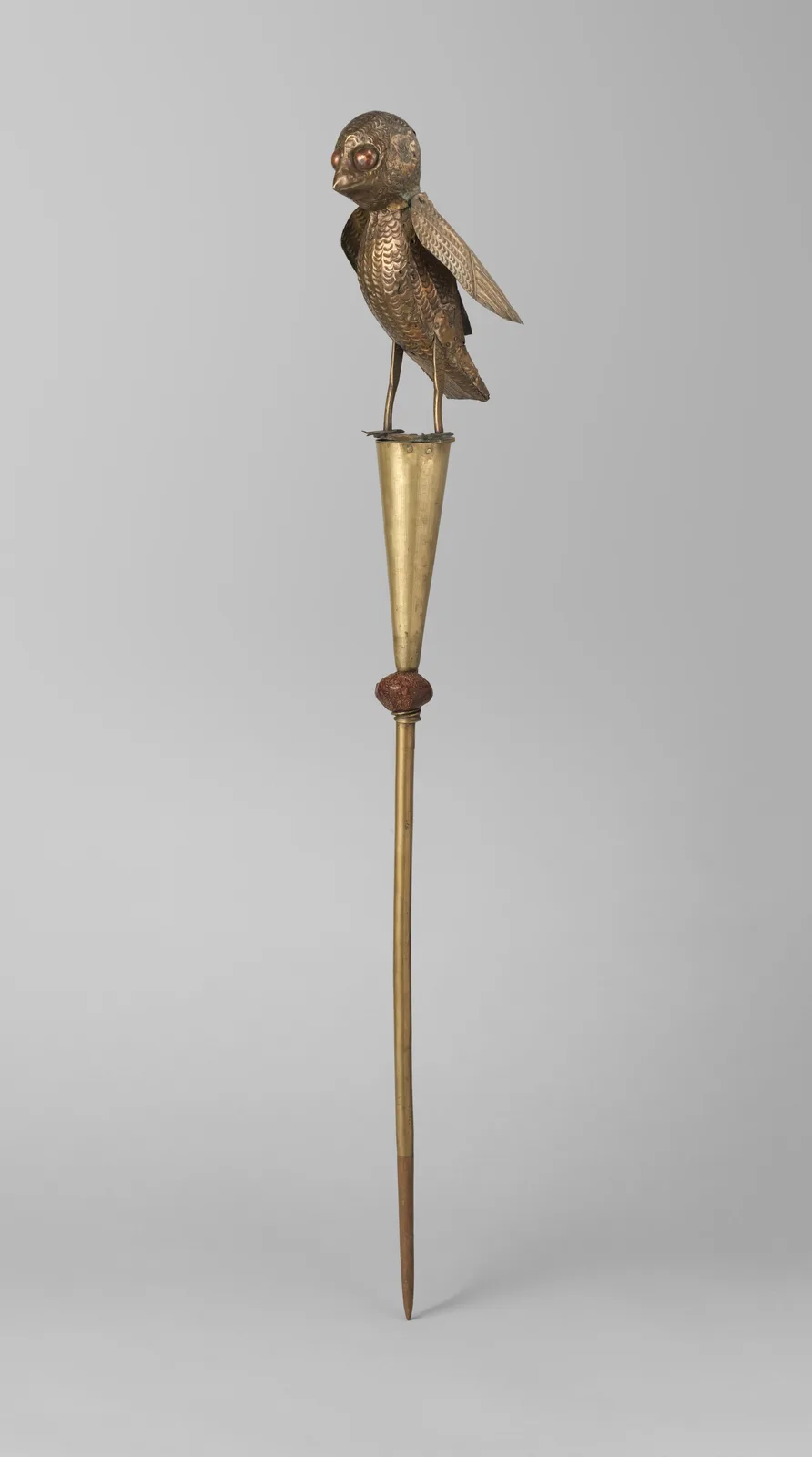 Royal asen (commemorative altar) with bird