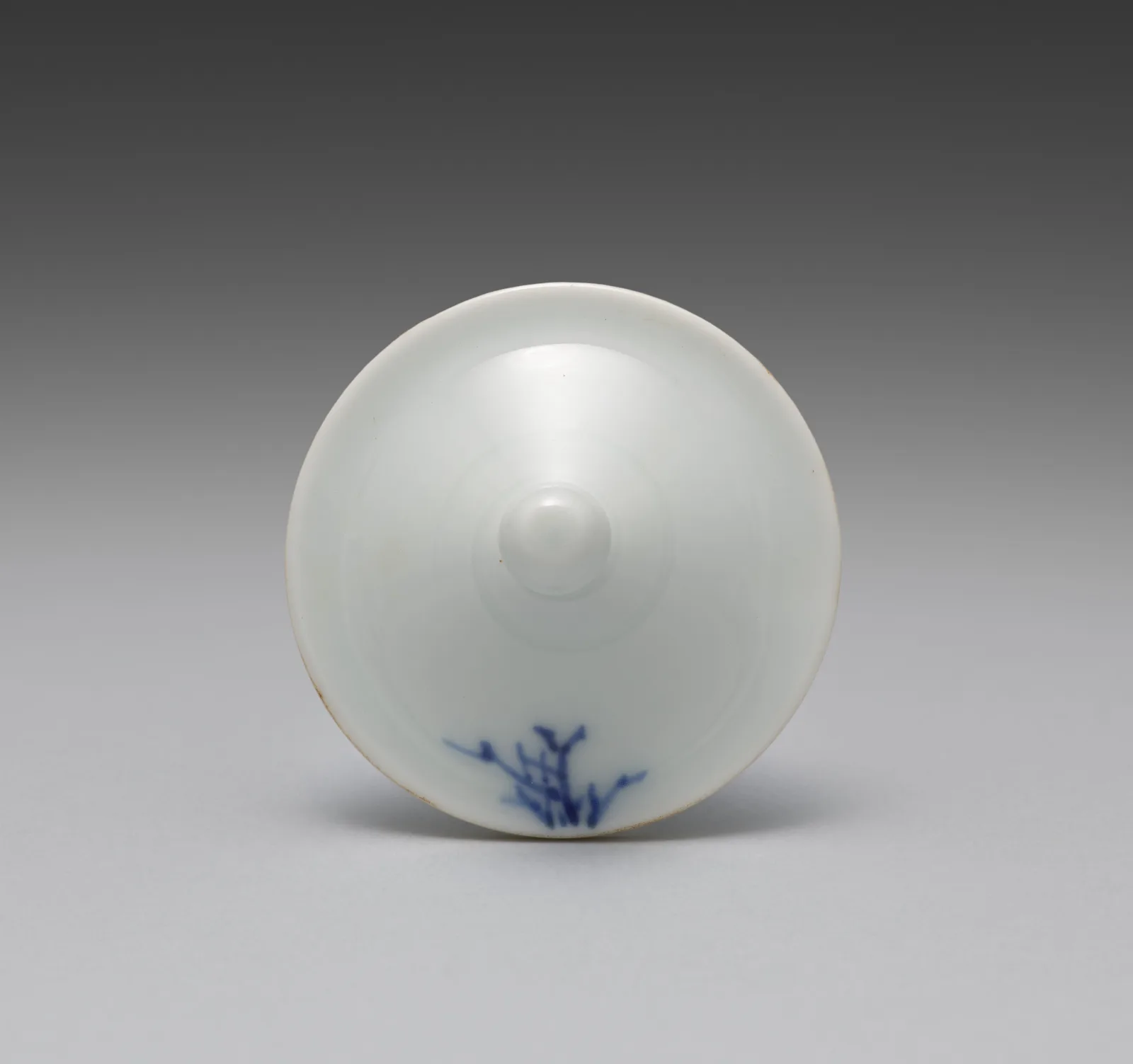 Lid for a Teapot from Tea Set with Chinese Landscape