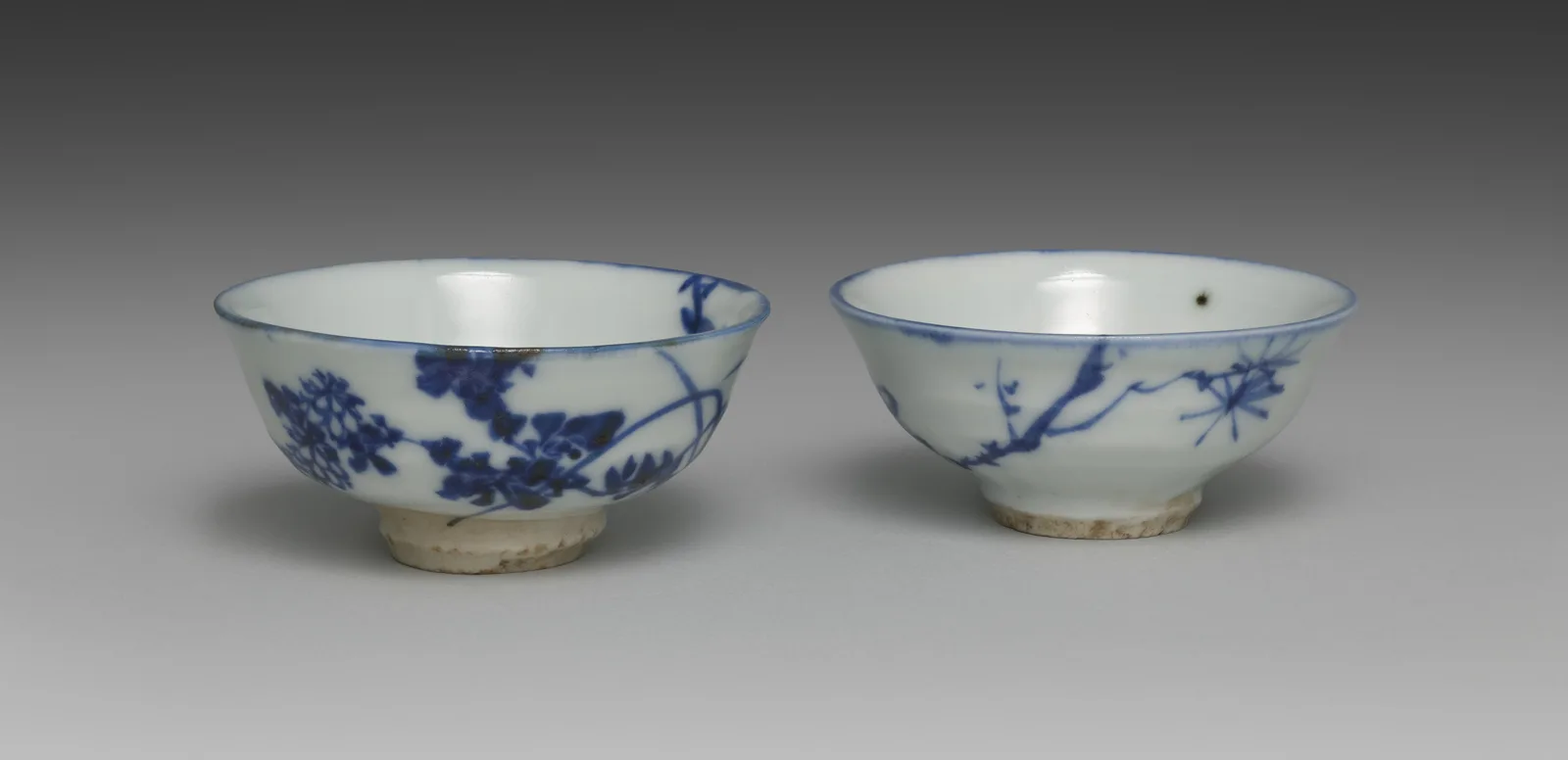Sake Cups with Auspicious Flora