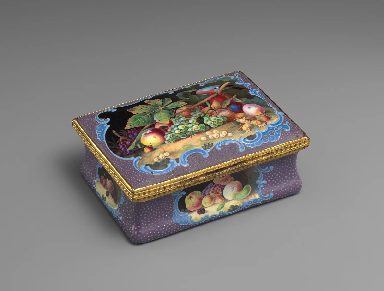 Snuffbox with still life